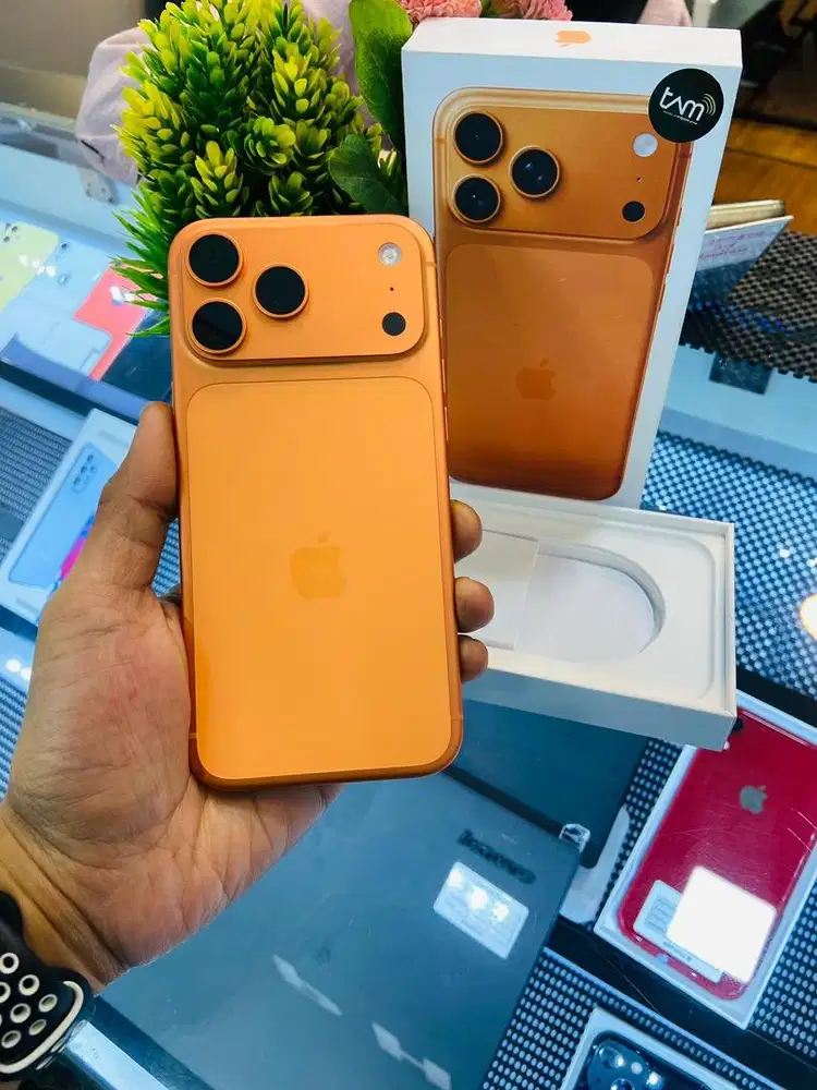 Iphone 17 pro max 256gb second like new garansi ibox