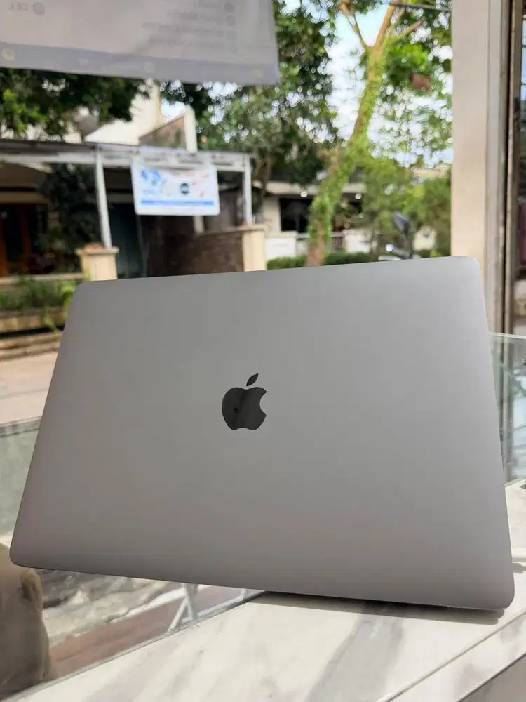 Macbook Pro 2020 Touchbar i5