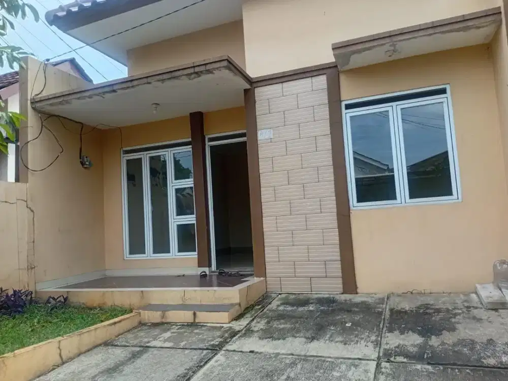 Rumah disewakan murah pertahun dekat Grand Depok City