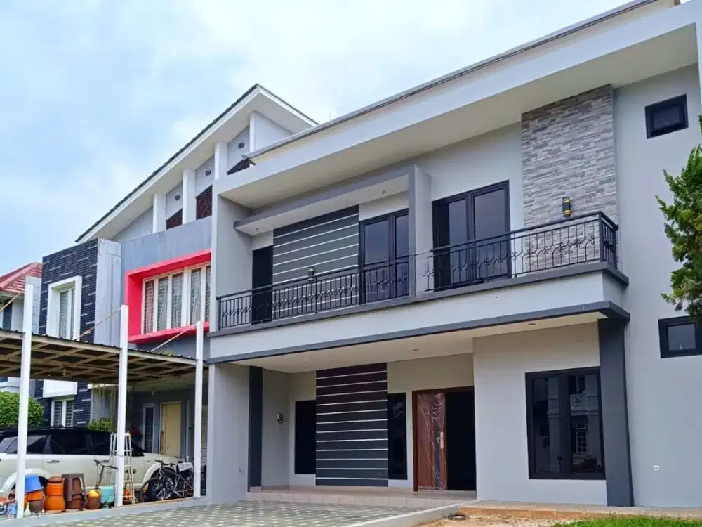 Y370 Rumah Mewah Siap Huni 200 m2 Kota Wisata Cibubur