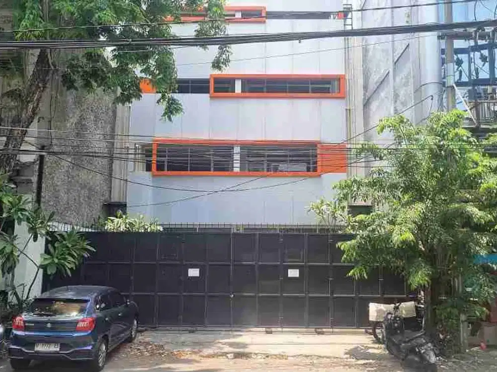 Dijual Rumah Usaha Asset Lelang Lokasi Strategis dan Area Komersial