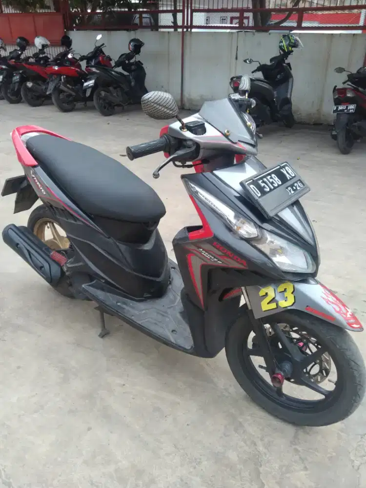 honda vario tekno tahun 2011 monggo
