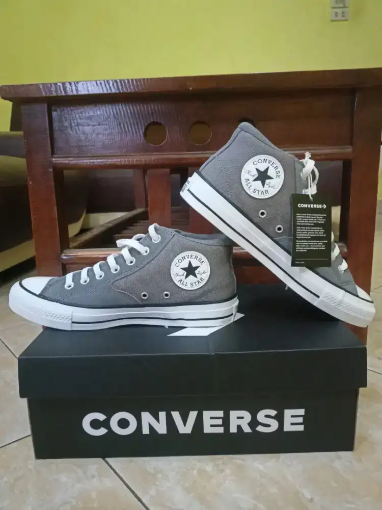Sepatu Converse Ctas Malden Street Mid Original (New)