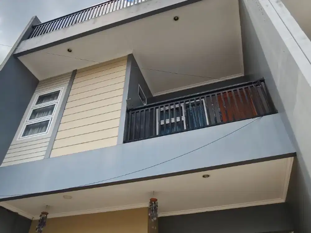 Rumah 2,5 Lantai Bebas Banjir di Duri Kepa Kebon Jeruk