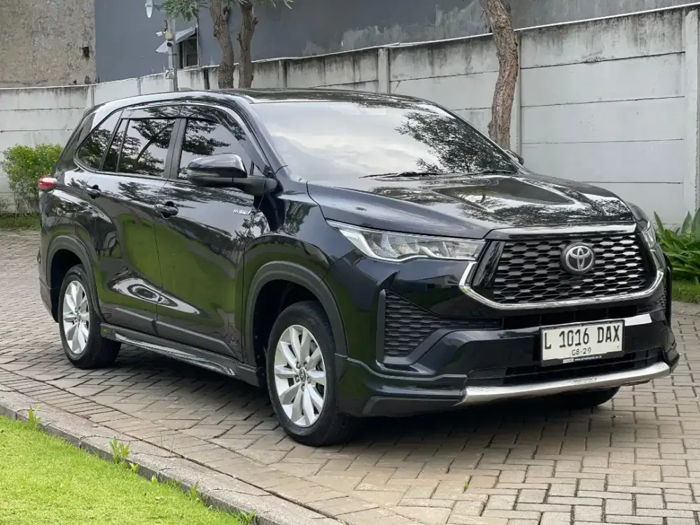 Innova zenix V hybrid modelista