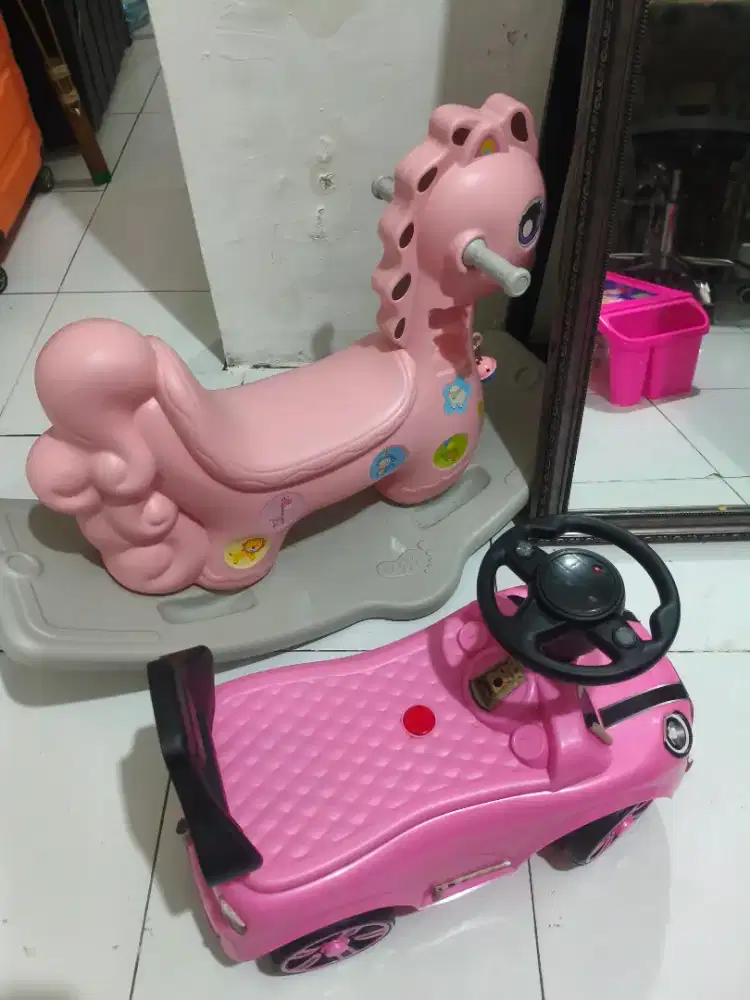 Mainan anak kuda kudaan