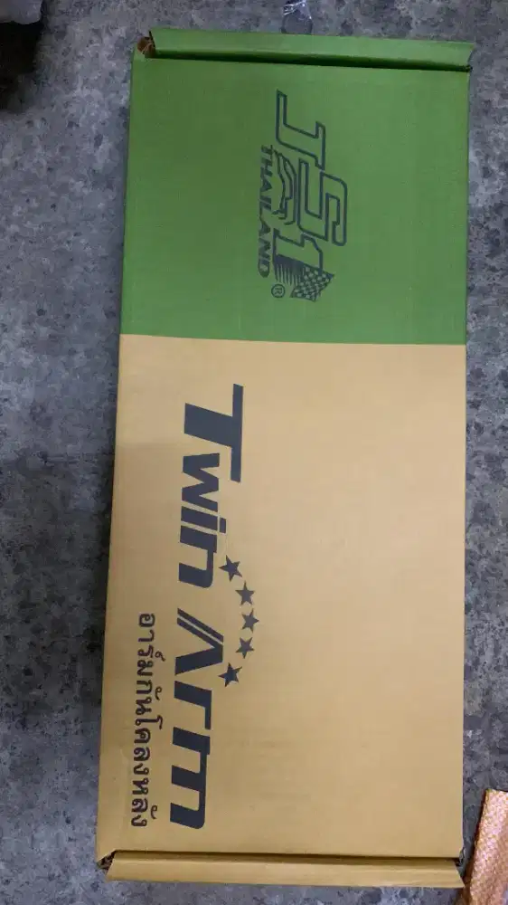 Twin Arm Innova Zenix