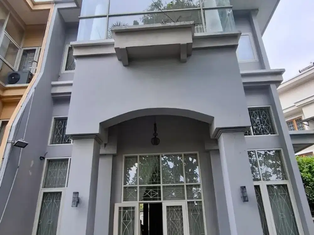 Dsewa Rumah PIK Tamam Resort Mediterania 3Lt Uk225m2 at Jakarta Utara