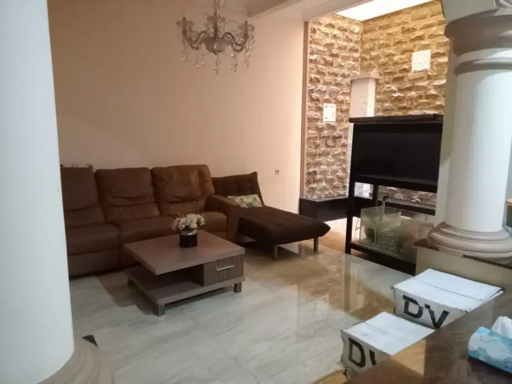 Sunter Kirana: Rumah Besar 8x18, Desain Nyaman untuk Keluarga, Harga 4Man