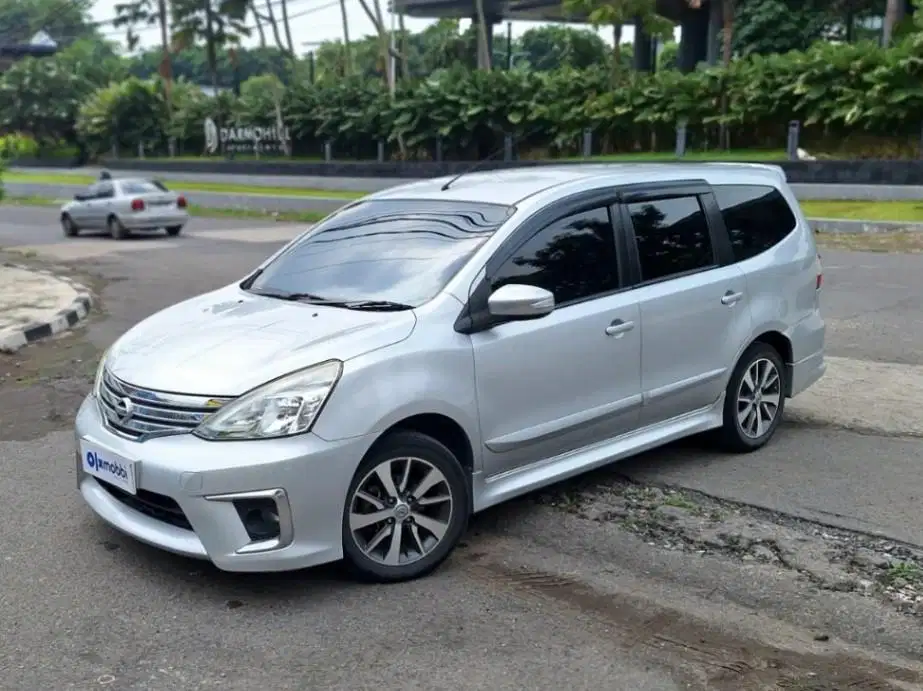 NISSAN GRAND LIVINA 1.5 HIGHWAY STAR AUTECH MATIC 2015