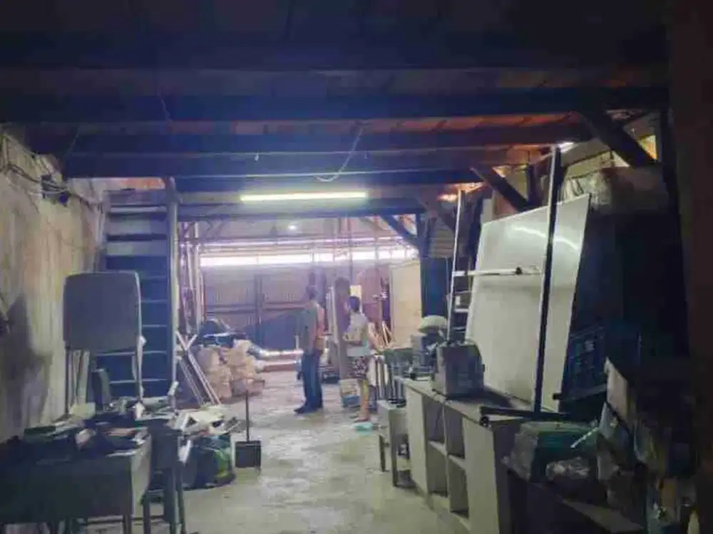 Dijual Rumah Asset Lelang Kedung Tarukan Lokasi Strategis dan Komersial