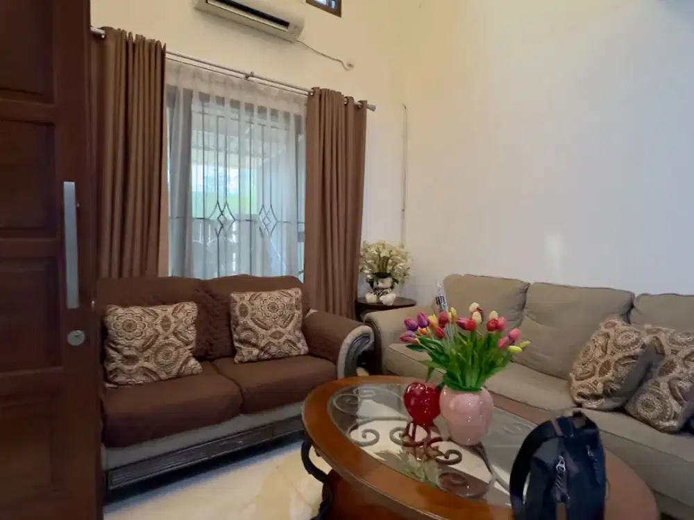 Rumah siap huni, lokasi strategis bebas banjir di bendungan hilir, jakarta pusat