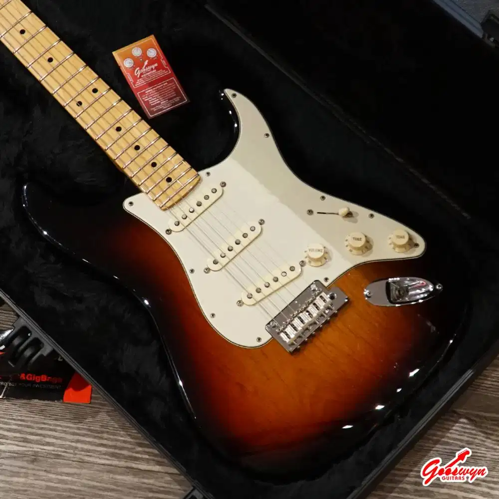 Fender American Professional Stratocaster Sunburst 2017