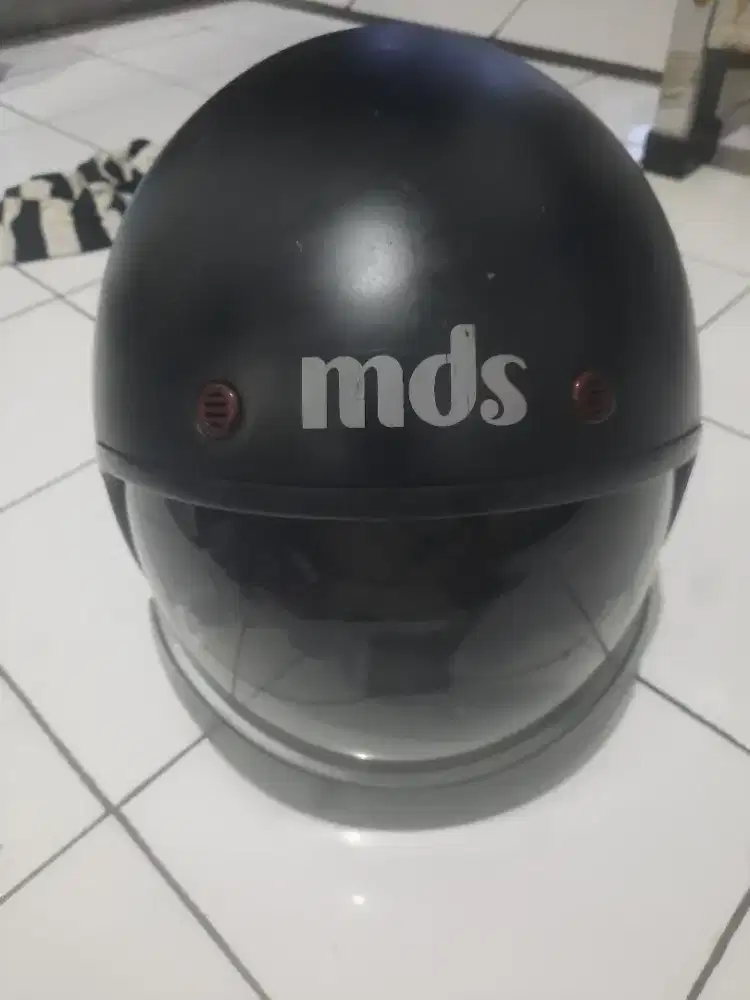 Helm MDS Magnum size L Hitam Dop