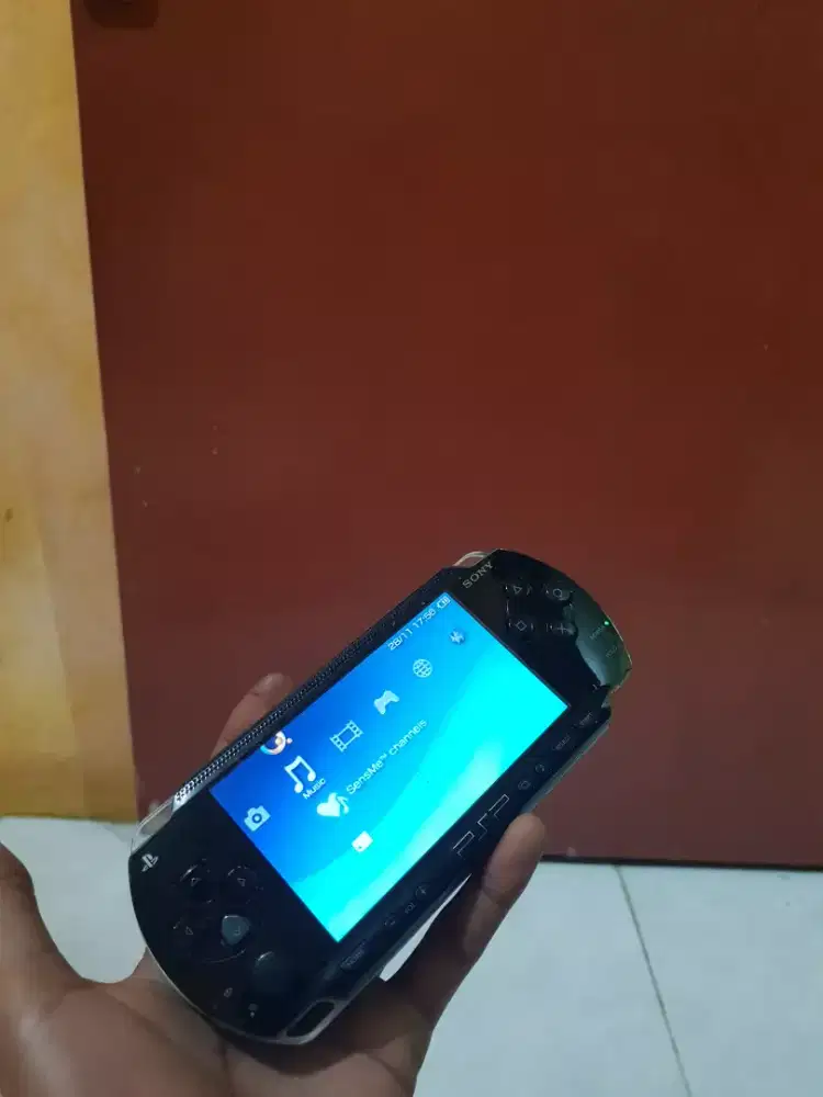 psp seri 1000 mc pro stick duo 8gb