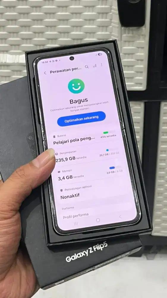 Samsung z flip 5G 8/256gb sein