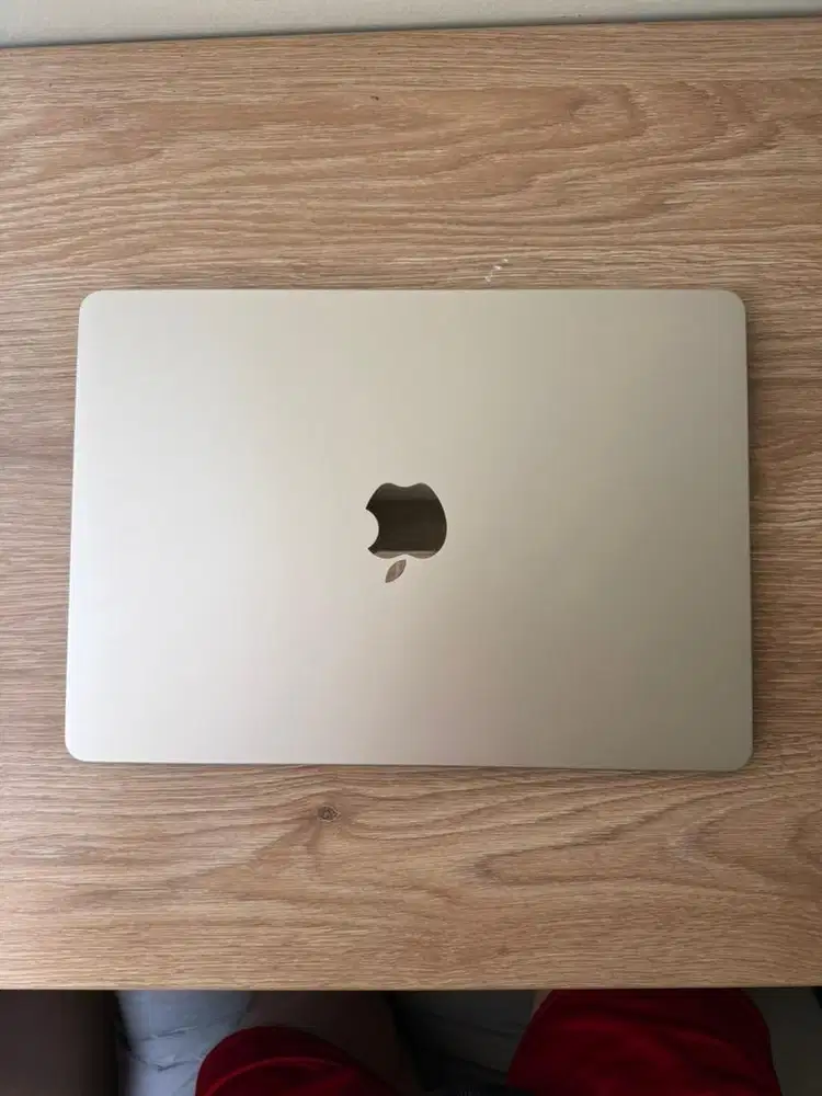 Macbook air m4 startlight 16gb/256gb like new