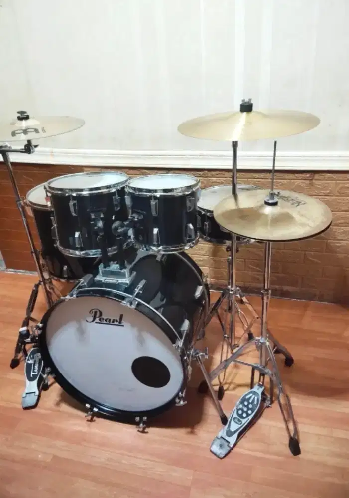 Drum set ROLLING head pearl 90%