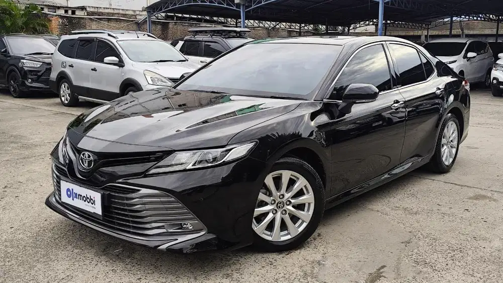 Pajak Panjang - Toyota Camry 2.5 V Bensin-AT 2019