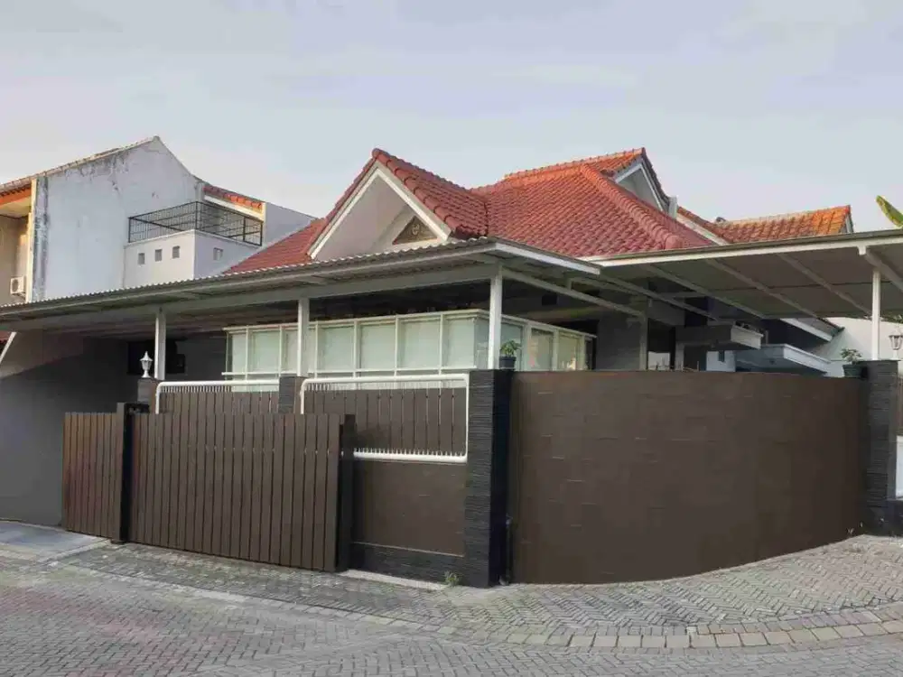 Langka Murah Rumah Hitung Tanah 11 jutaan per meter Siap Huni di Citraland Cluster Internasional Village Surabaya Barat Bangunan Full Jati