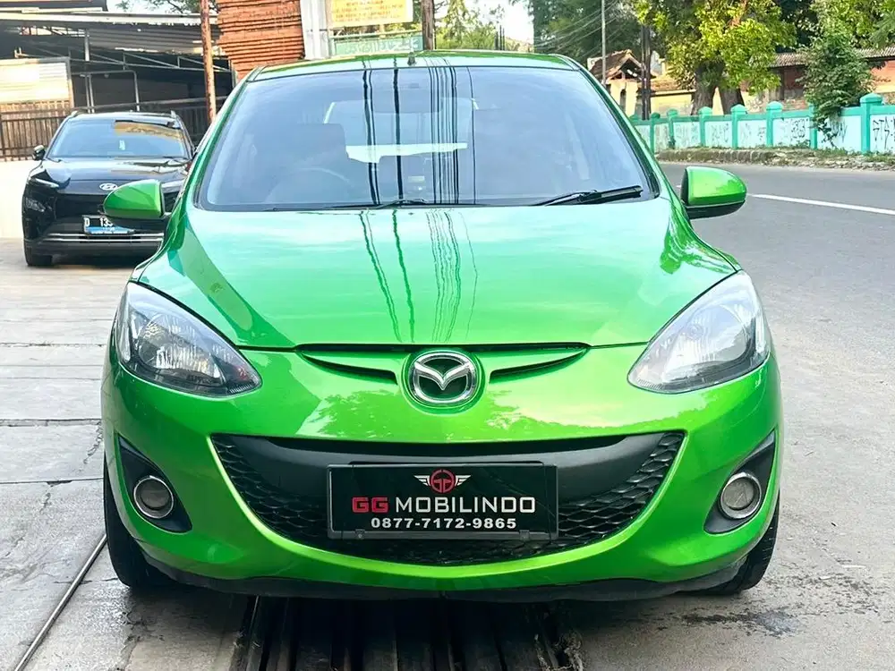 Mazda 2 Hatchback 1.5 S Automatic Pemakaian Th 2011
