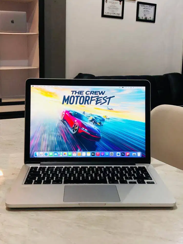 MacBook Pro Retina 13inch Early 2015 Intel Core i5 RAM 16GB SSD 256GB