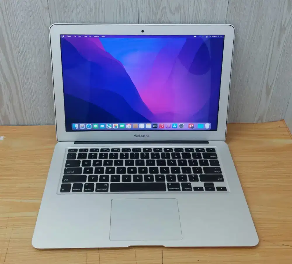 MacBook Air 13 Inch 2017 Core i5|8GB|128GB|Monterey|CC 948 (Normal)