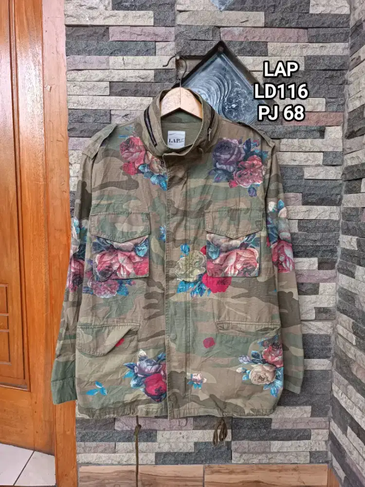 Jaket parka second import serba 50rb