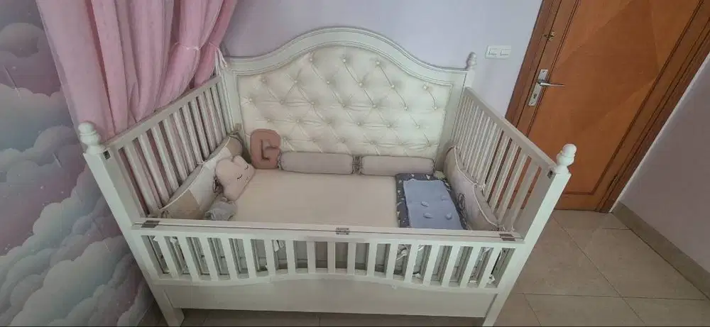 Baby Crib (Rovega)