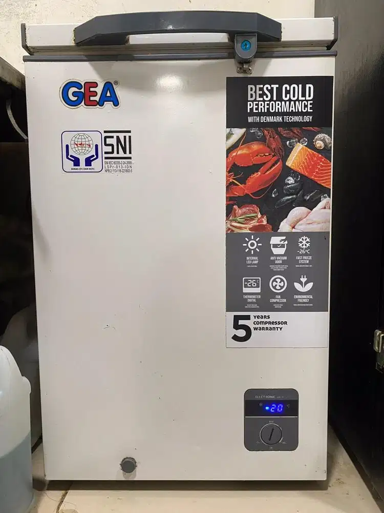 Chest Freezer GEA Super Dingin