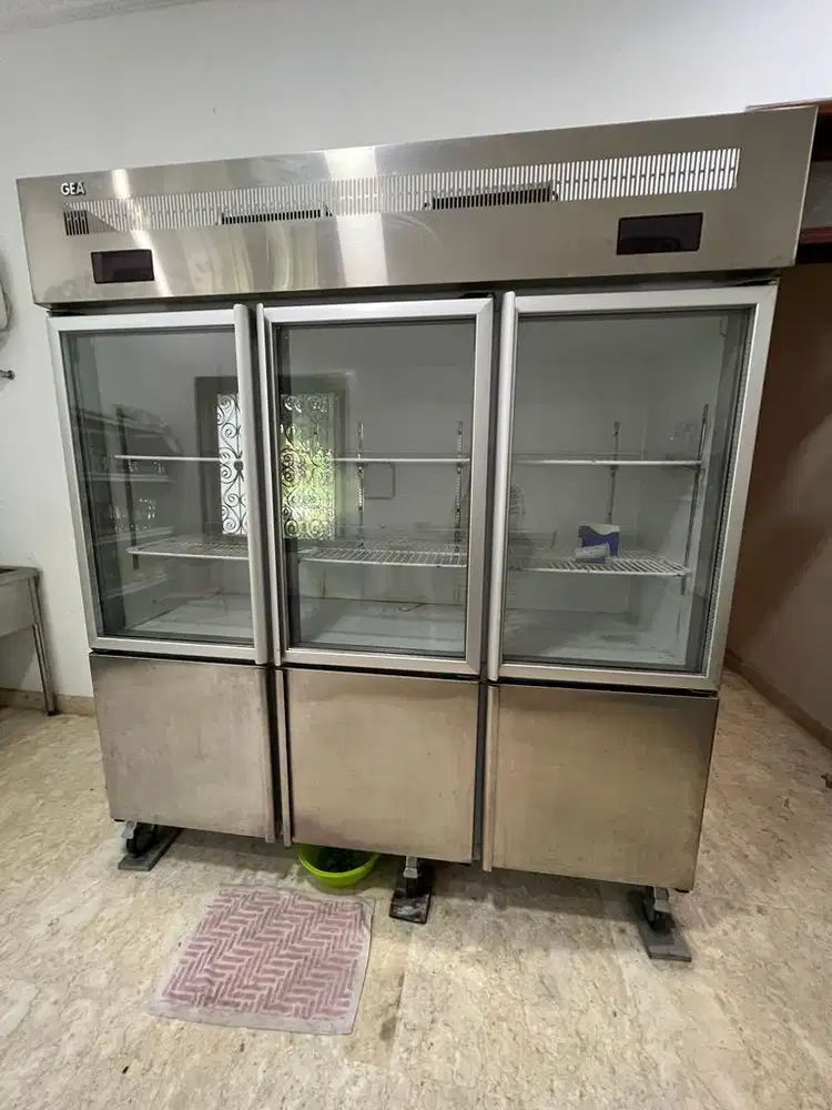 GEA Combi GlassDoor Cooler - freezer Type Q1600-L6S