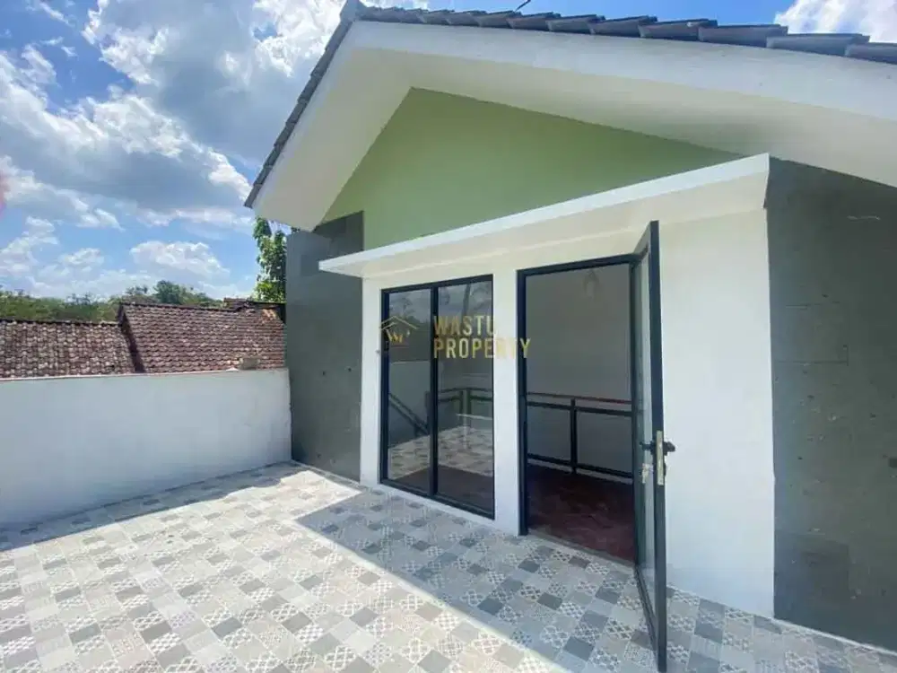 RUMAH 2 LANTAI VIEW CANTIK DEKET JALAN TOL JOGJA