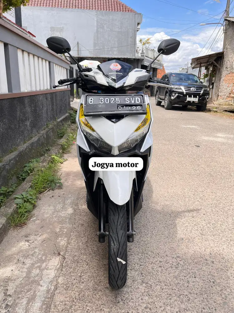 (A) Honda Vario 150 cbsiss Tahun 2015