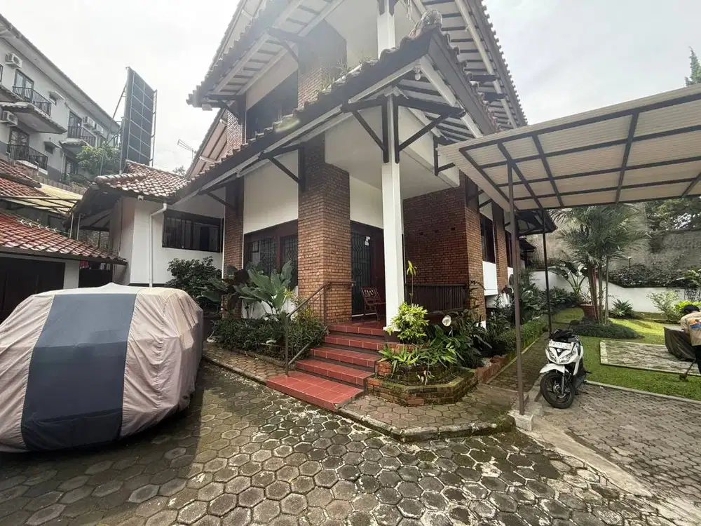 Jual Rumah Artistik Cisitu Dago Kota Bandung