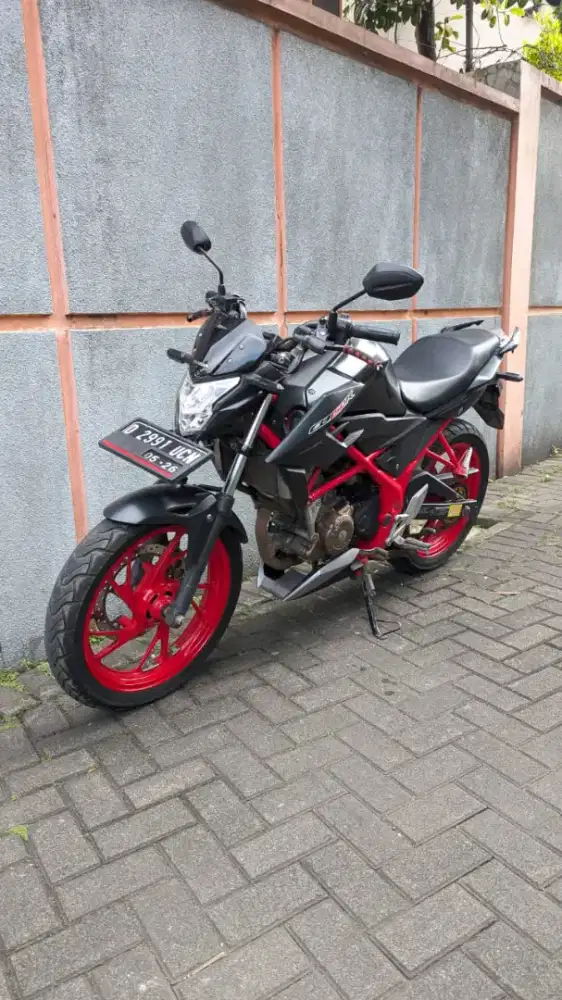 Honda CB150R 2016