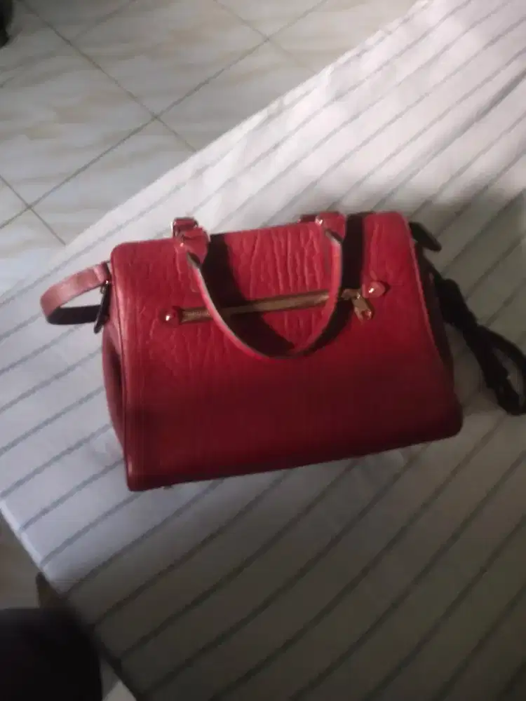 Tas bonia merah maroon