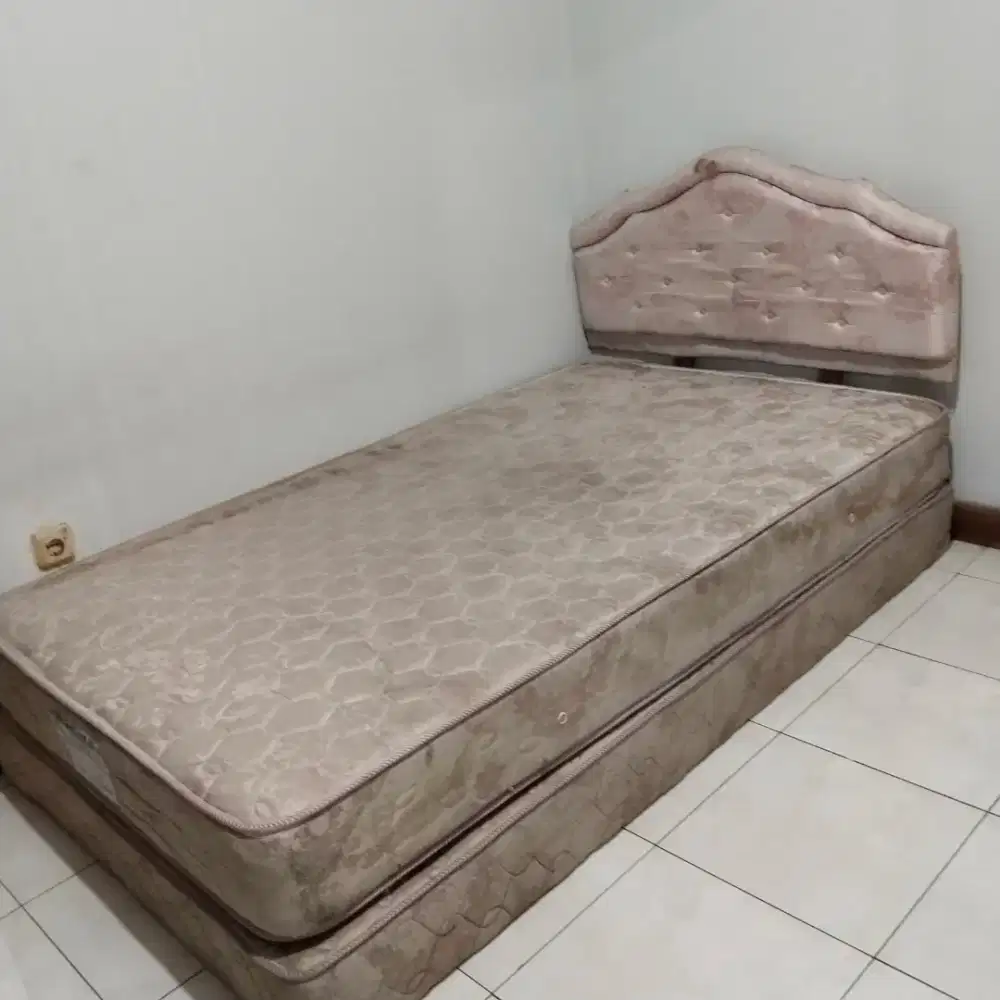 Jual murah .mau pindah rumah