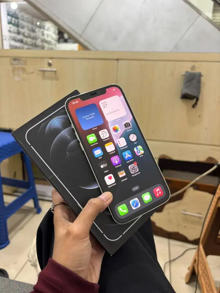 IPhone 12 Promax 256gb silver