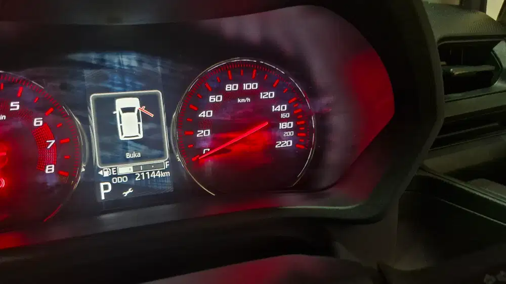 Daihatsu Xenia R 1.3  MATIC Thn 2022 kilometer Antik 20 rb jarangpake