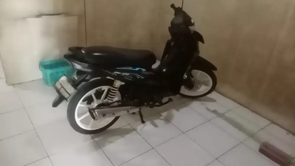 Velk palang 8 merk Rossi