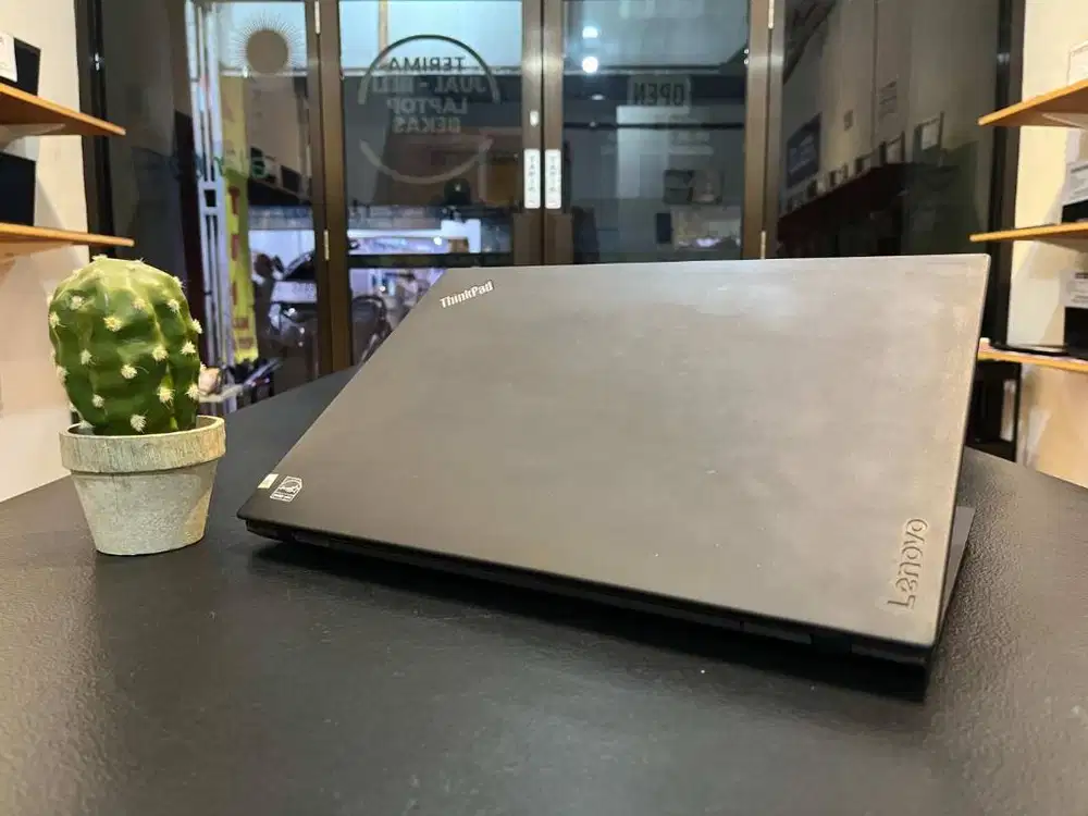 LENOVO THINKPAD T480 // TOUCHSCREEN // KEY BACKLIT