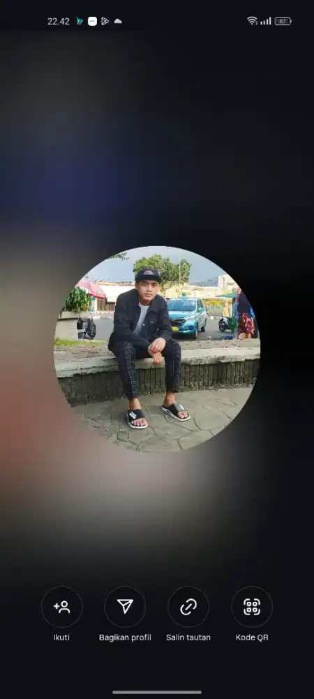 Cari kerja apa aja penting ada mess ny