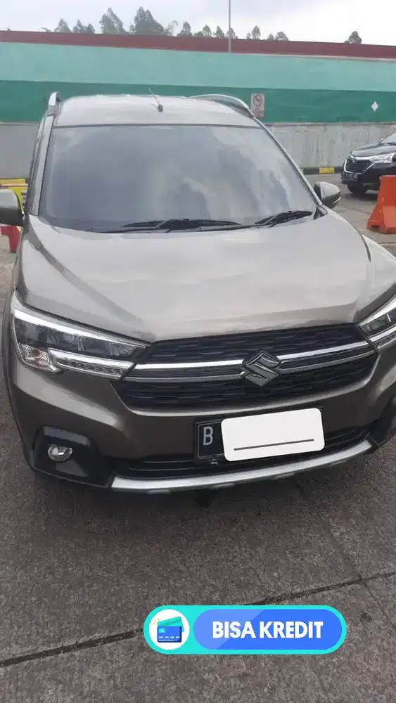 Suzuki XL7 Zeta Metallic Magma Grey