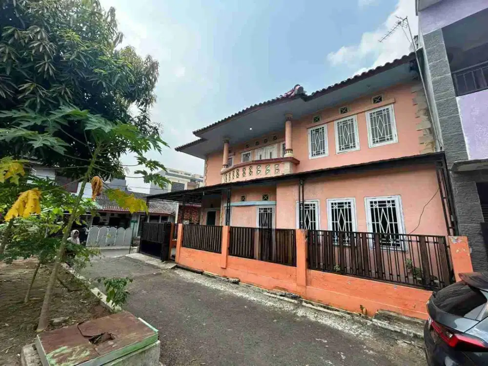 Dijual Rumah 2 lantai Harga menarik Area Nempel Sektor 9 Bintaro Tangsel