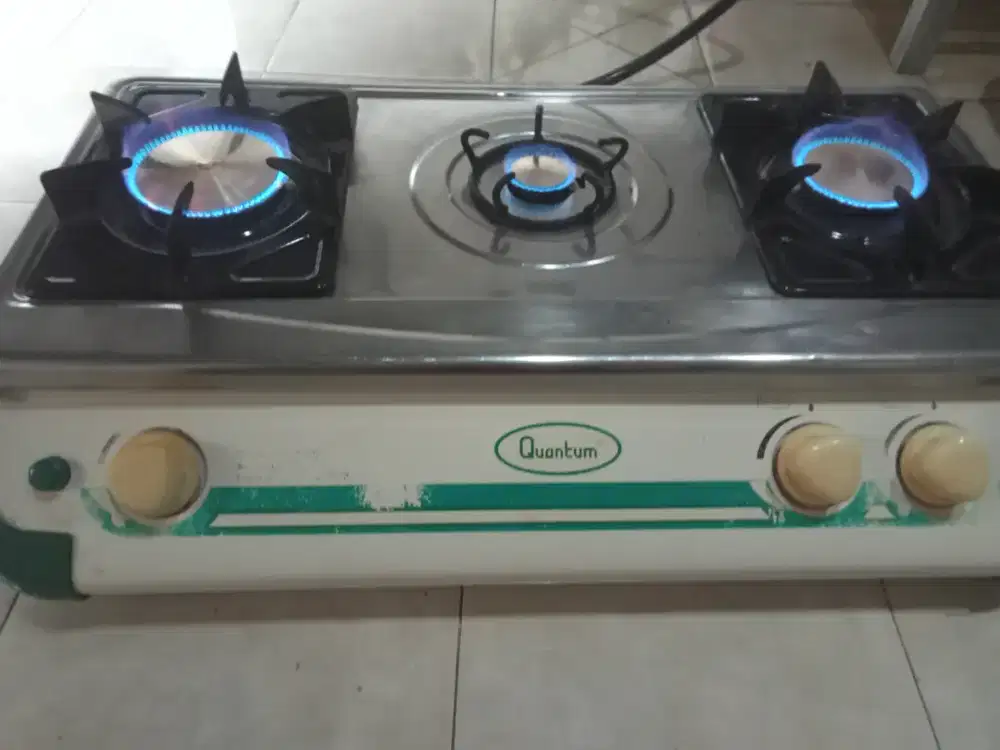 Kompor quantum elektrik 3 tungku
