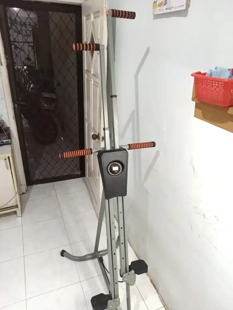 Vertical Climber Alat Gym Olahraga Panjat Vertikal