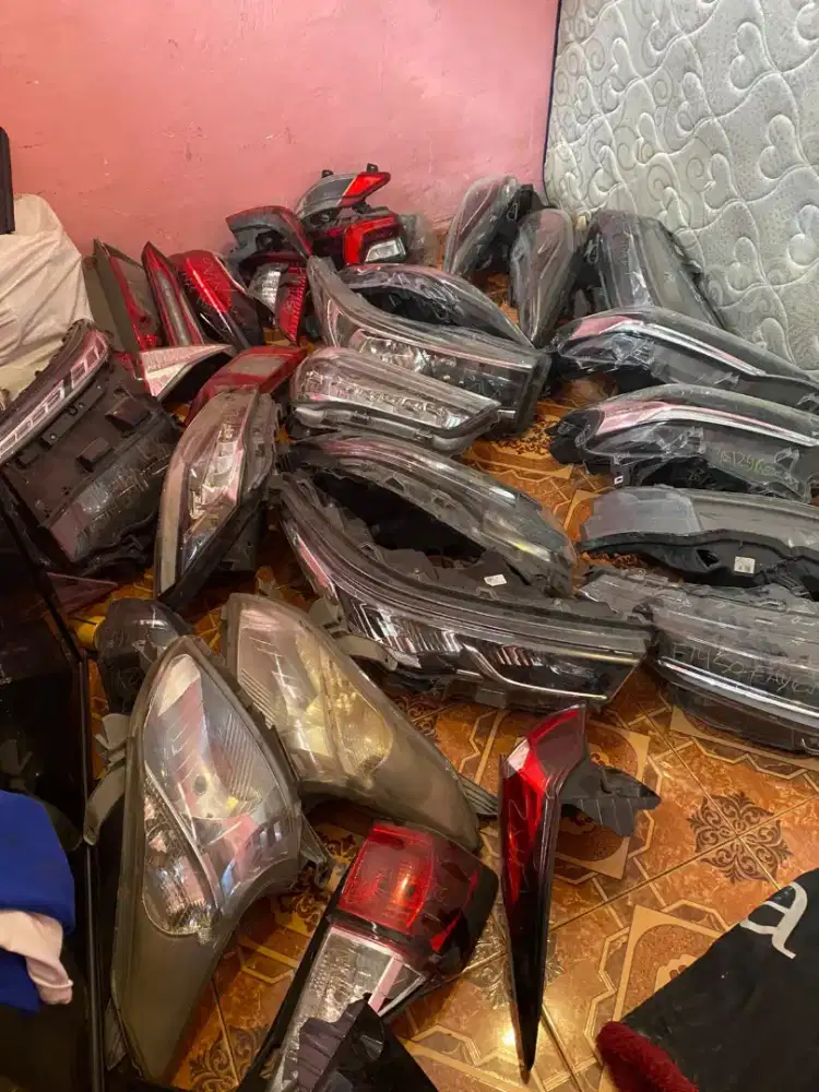 Jual beli onderdil mobil