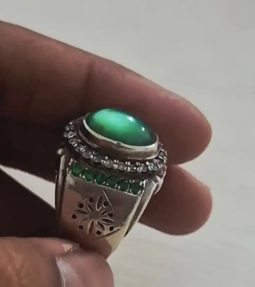 Batu Bacan Doko Kristal