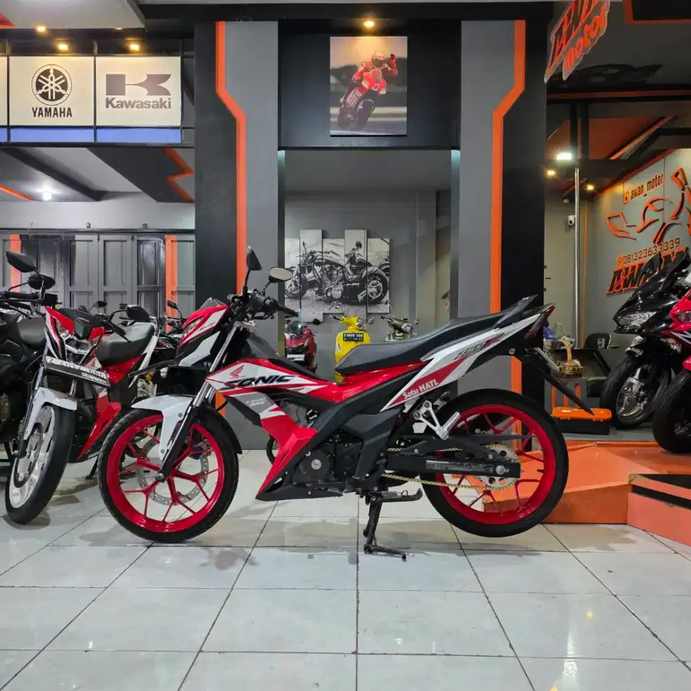 SONIC 150 RED RACING