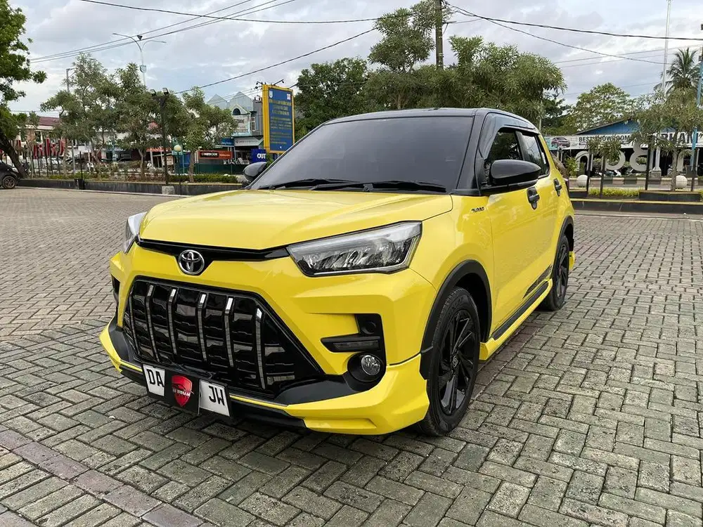 Toyota Raize 1.0 GR Sport Two tone Turbo Matic 2023